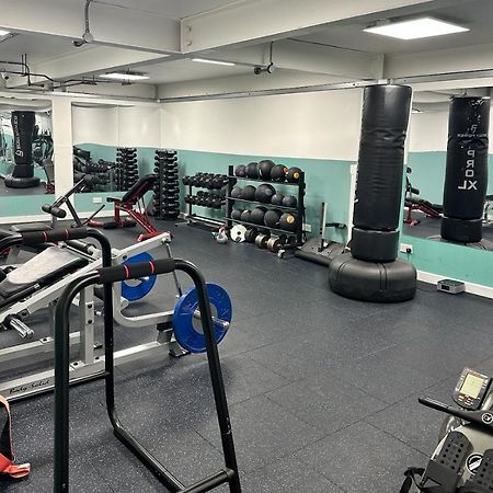 Circa17- Entire Apt, Free Parking, Gym, City Central & Free Netflix Bracknell Zewnętrze zdjęcie