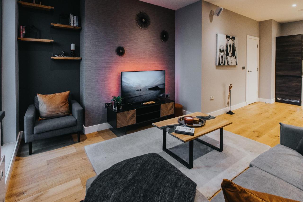 Circa17- Entire Apt, Free Parking, Gym, City Central & Free Netflix Bracknell Zewnętrze zdjęcie