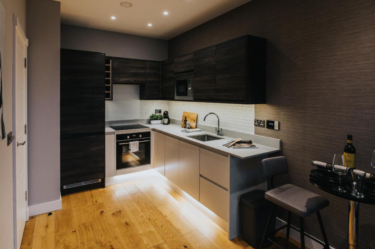 Circa17- Entire Apt, Free Parking, Gym, City Central & Free Netflix Bracknell Zewnętrze zdjęcie