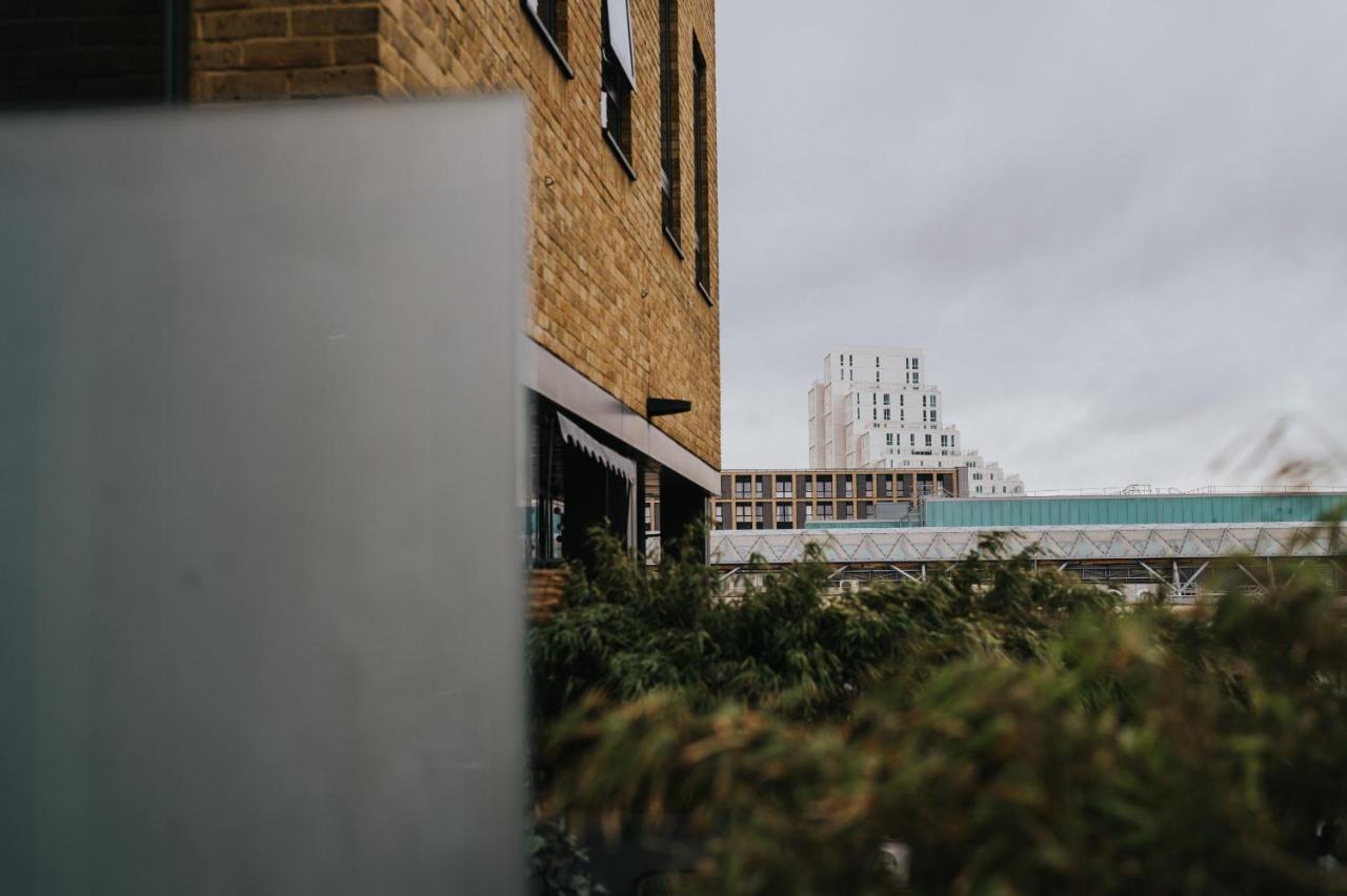 Circa17- Entire Apt, Free Parking, Gym, City Central & Free Netflix Bracknell Zewnętrze zdjęcie