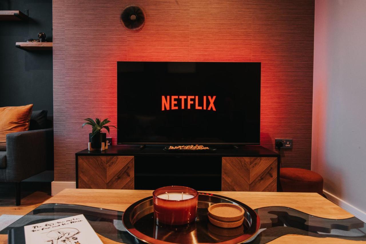 Circa17- Entire Apt, Free Parking, Gym, City Central & Free Netflix Bracknell Zewnętrze zdjęcie
